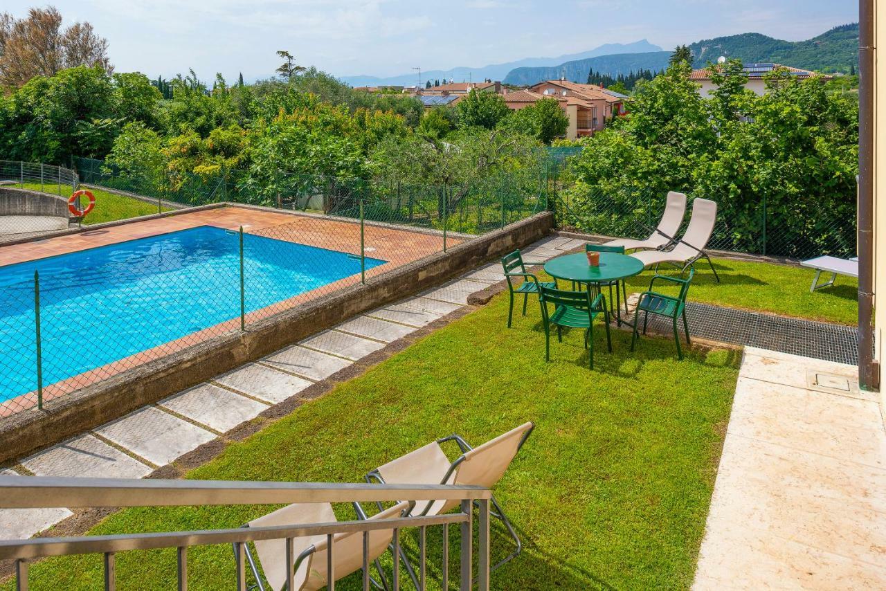 Appartamento Alice Pool Бардолино Экстерьер фото